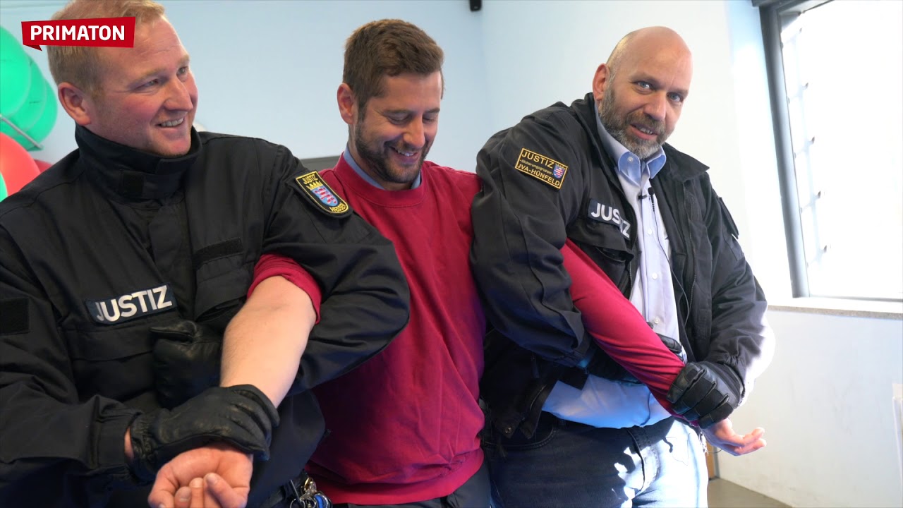 PRIMATON | Ihr Job f&uuml;r Blacky | Justizvollzugsbeamter