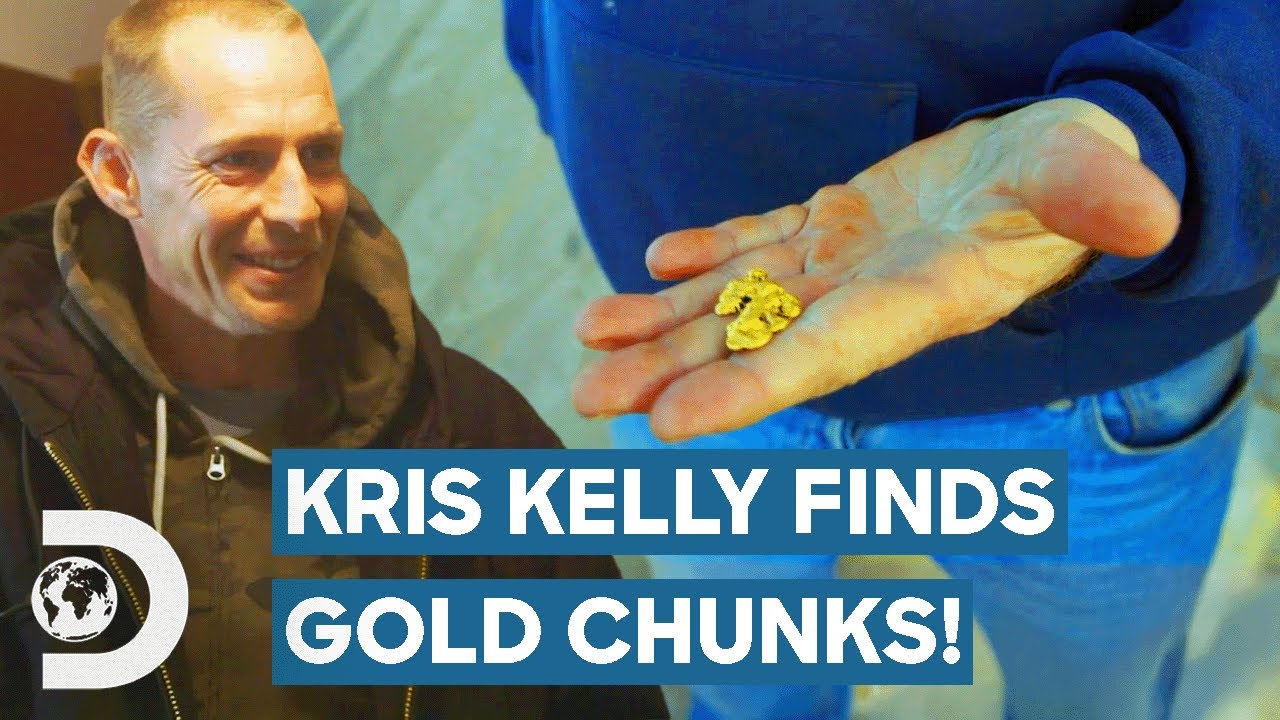 Kris Kelly And Chris McCully Find GIANT Gold Nuggets During Dive! | Gold Divers