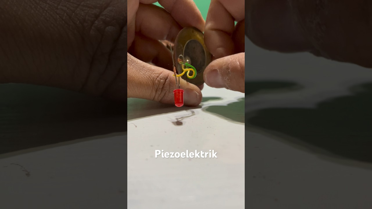 Piezoelektrik , mekanik basın&ccedil; ile elektrik &uuml;retme