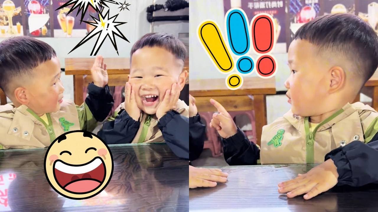 【超萌双胞胎】哥哥偷袭反被弟弟当场还原，俩娃认真复盘“案发经过”，妈妈笑到手机拿不稳：“你俩这是戏精学院毕业的？”