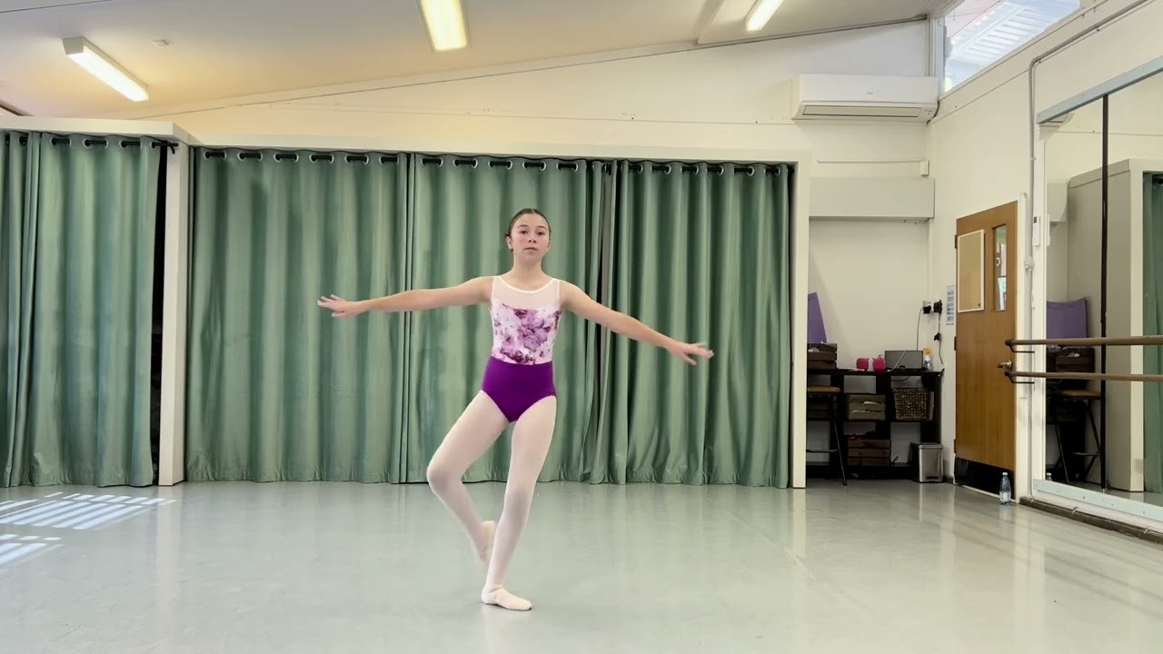 Classical Ballet - Centre (Class) (11 years old)