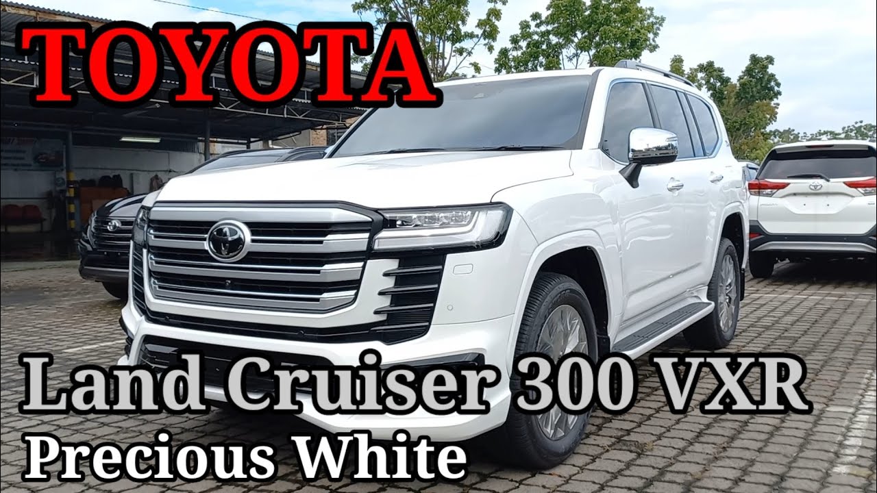 Toyota Land Cruiser 300 VXR 4x4  Precious White Pearl 2023 | Eksterior - Interior | Toyota Medan