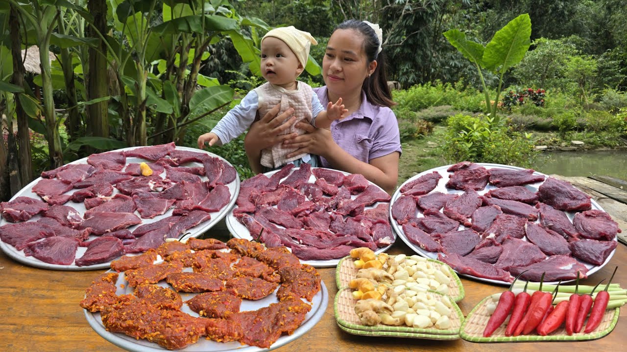 Making Vietnamese Beef Jerky &ndash; Traditional Sun-Dried Spiced Beef | L&yacute; Thị Ca Farm Life Cooking