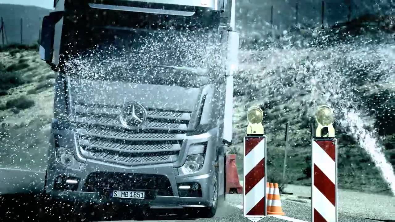 !Official Video! New Mercedes-Benz Actros 2011 [English version, HQ]