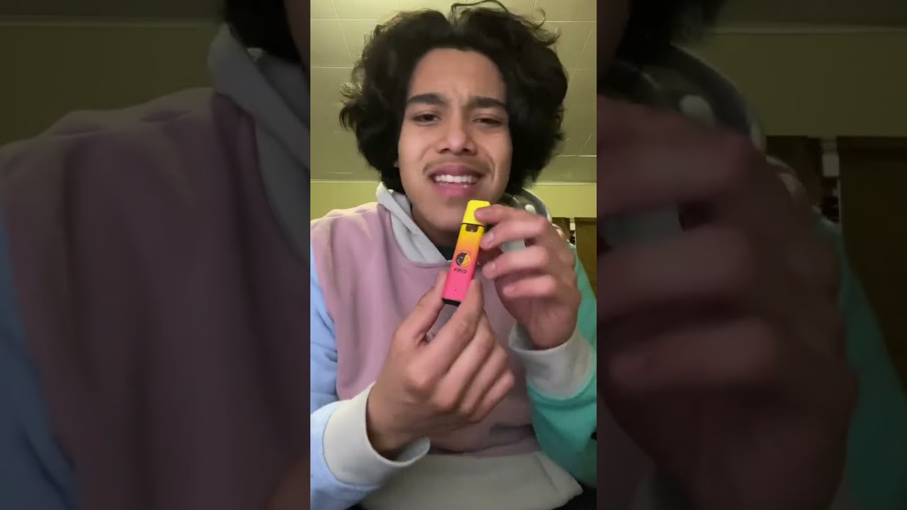 A blinker off the FRYD Liquid Diamonds Peach Ringz
