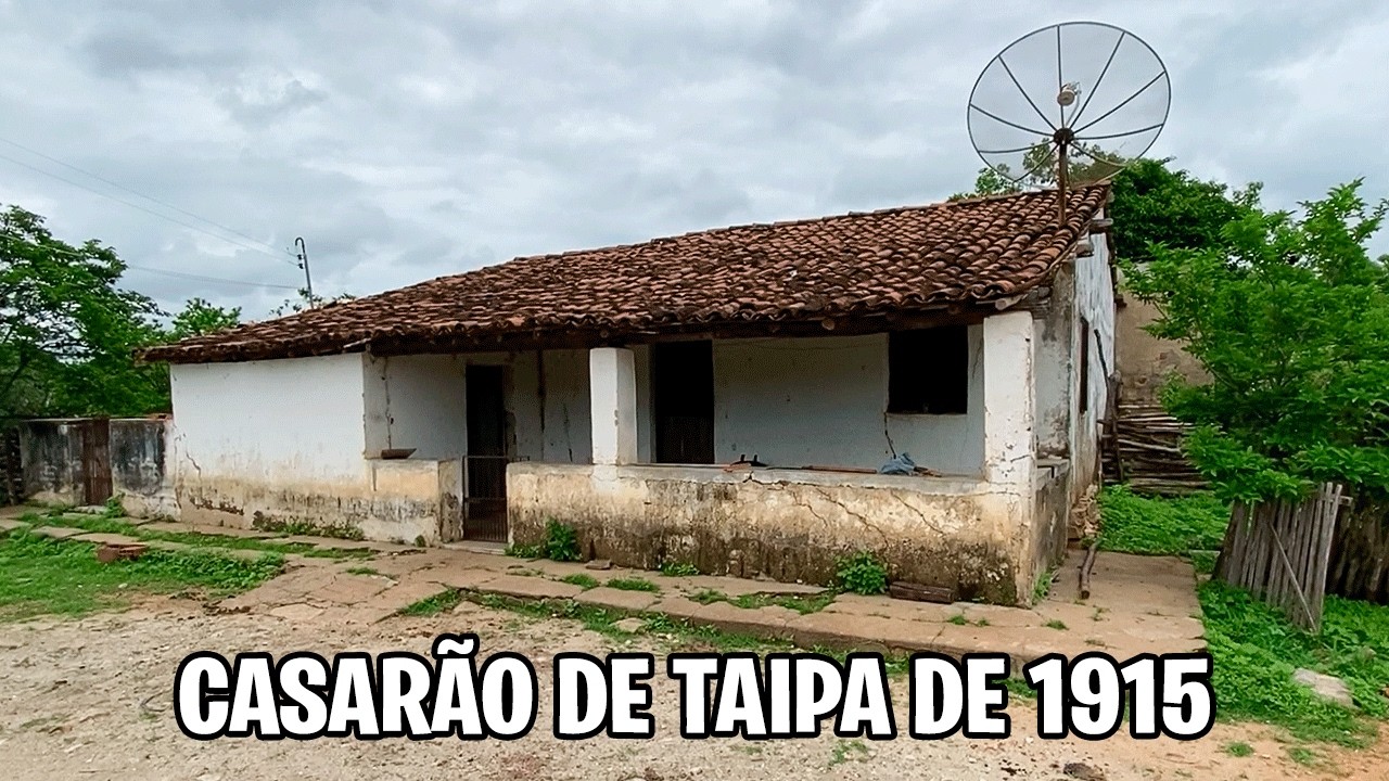 Casarão de taipa de 1915 lotada de relíquias no sertão cearense