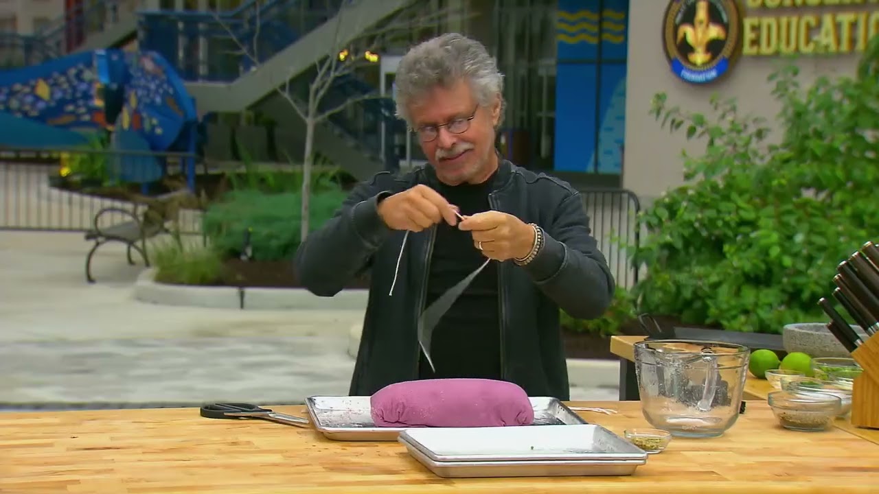 Basques Sugar Maple Charcoal | Lomo al Trapo Recipe | Steven Raichlen Recipe | Leisure Distribution