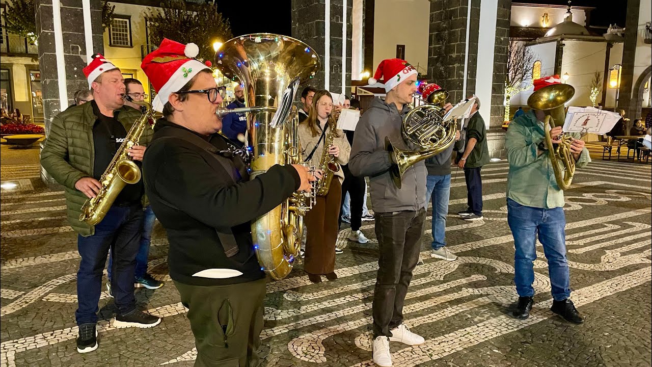 LIVE: Ponta Delgada Christmas market 🎷 🎅🎄 last evening, Sao Miguel Azores Portugal 🇵🇹 - 23.12.2025
