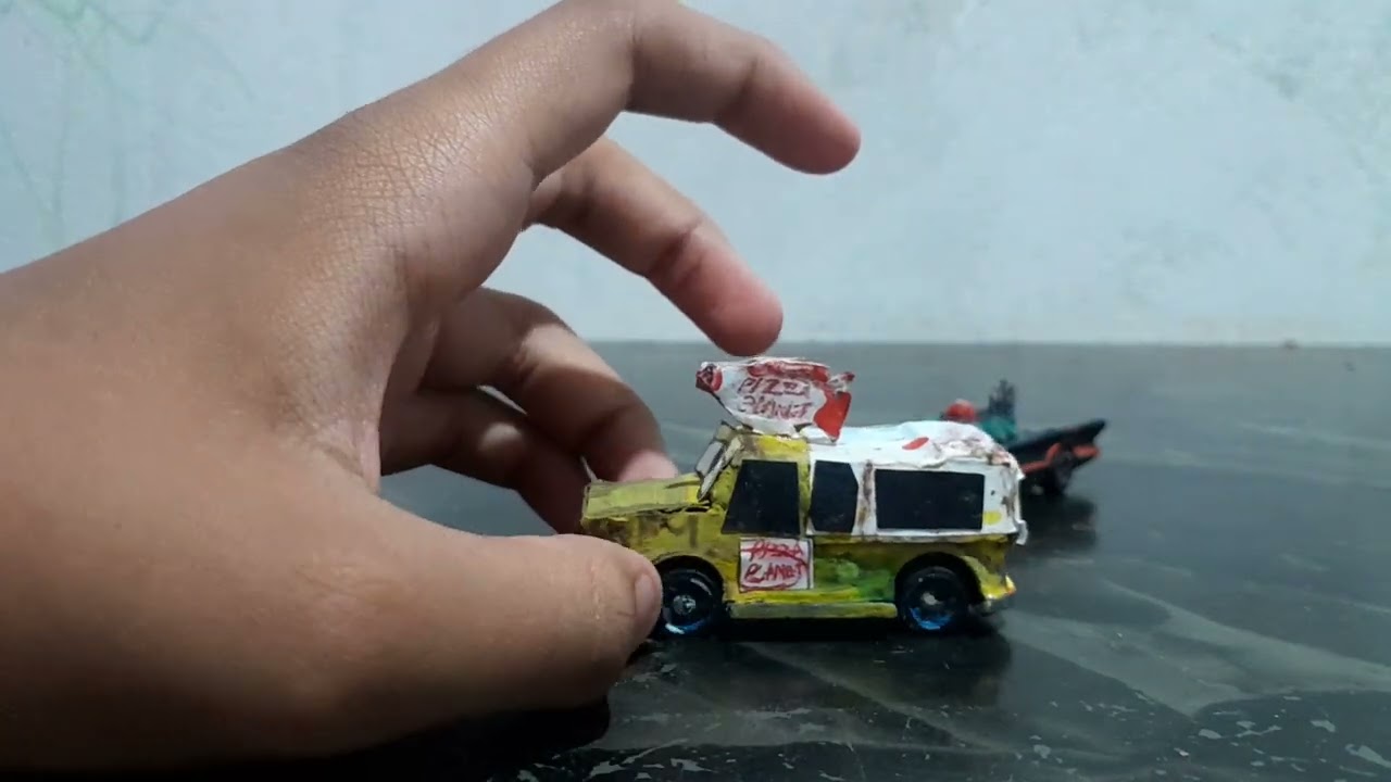 Review do pizza planet todd e do batmovel