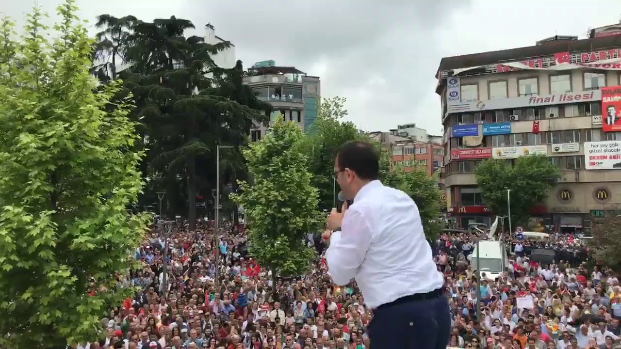 Trabzon Atatürk Alanı’nda hemşehrilerimizle beraberiz.