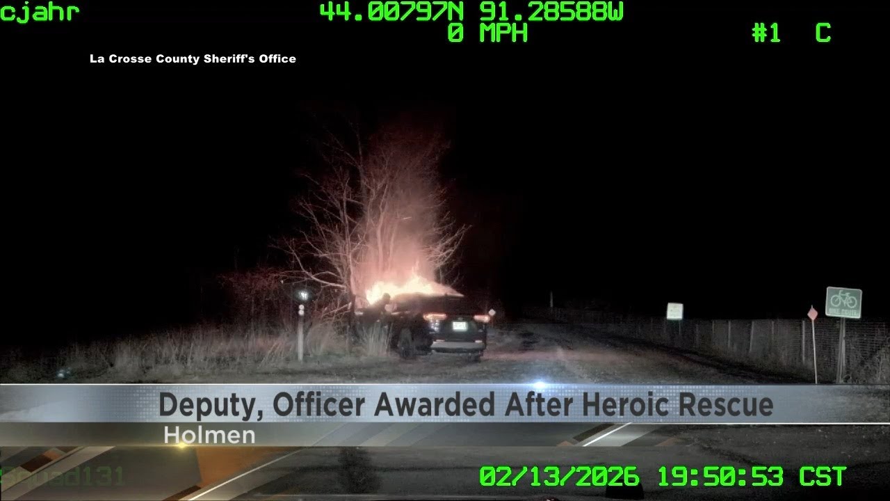 Area deputy, officer awarded Lifesaving Award for saving individual trapped in burning vehicle