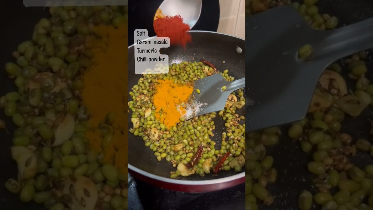 Moong Dal Kachori #shorts #short #shortvideo #moongdalkachorirecipe #shortsvideo #reels