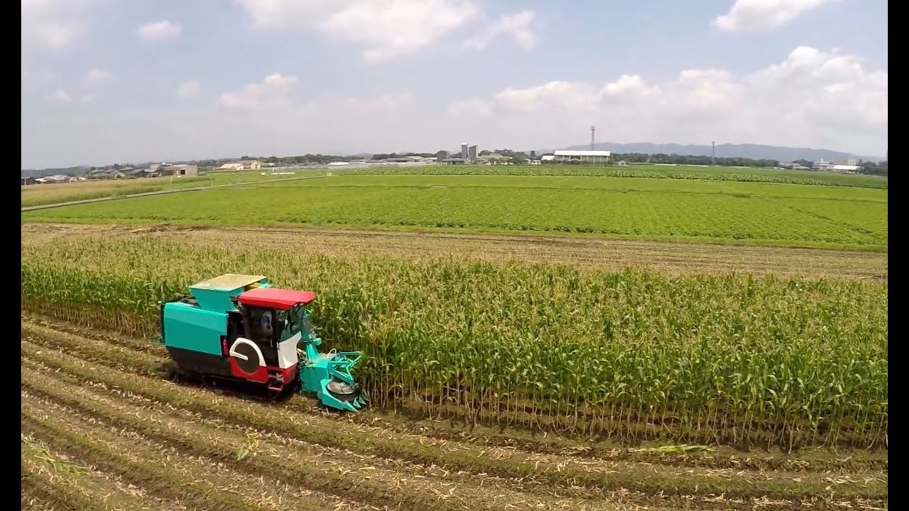 タカキタ／SMR1020（汎用型微細断飼料収穫機）