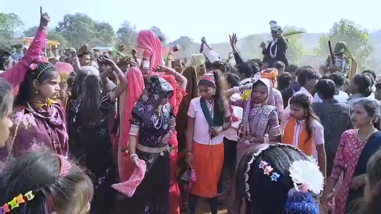 New Aadiwasi song 2026‼️/(मार लाडी बनसी काय)__🎤singer Mukesh Senani 🔥//Rakesh Dubwe #new 
