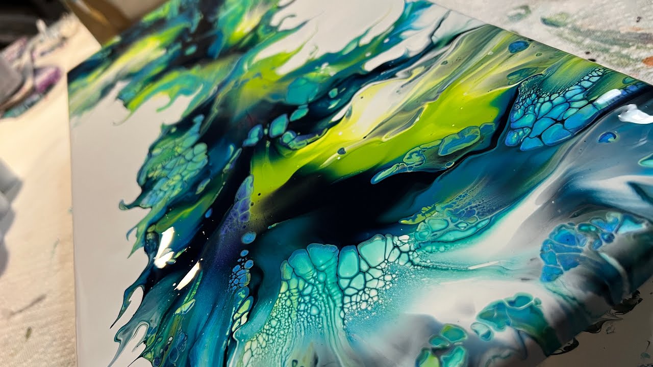 Color Shifting Blue & Green Dutch Pour