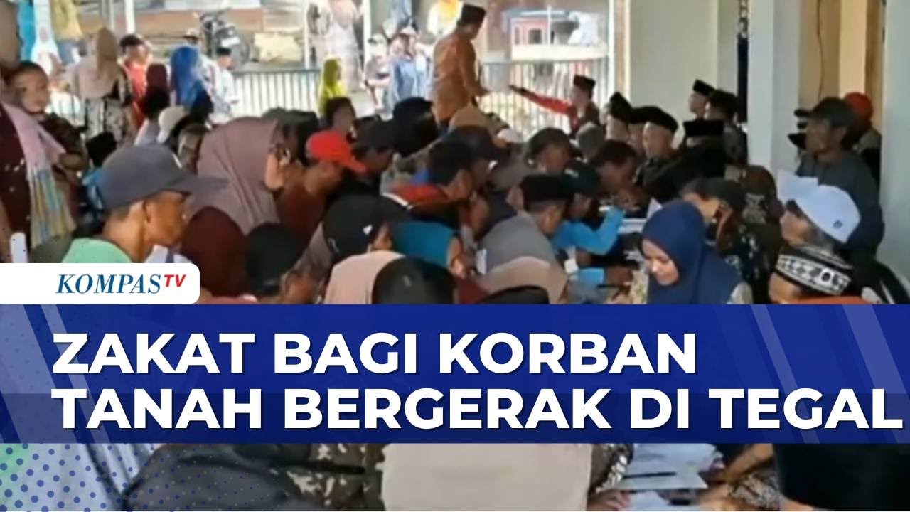 Korban Bencana Tanah Bergerak di Tegal Terima Zakat