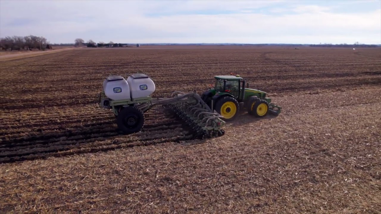 Orthman 1tRIPr Strip-Tillage Tool