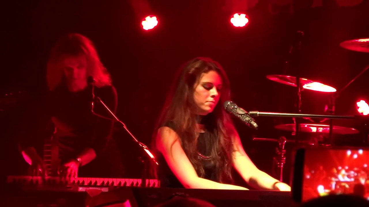 Beyond the Black - Love me forever - live - 05.11.2016 @ Alte Spinnerei/Glauchau