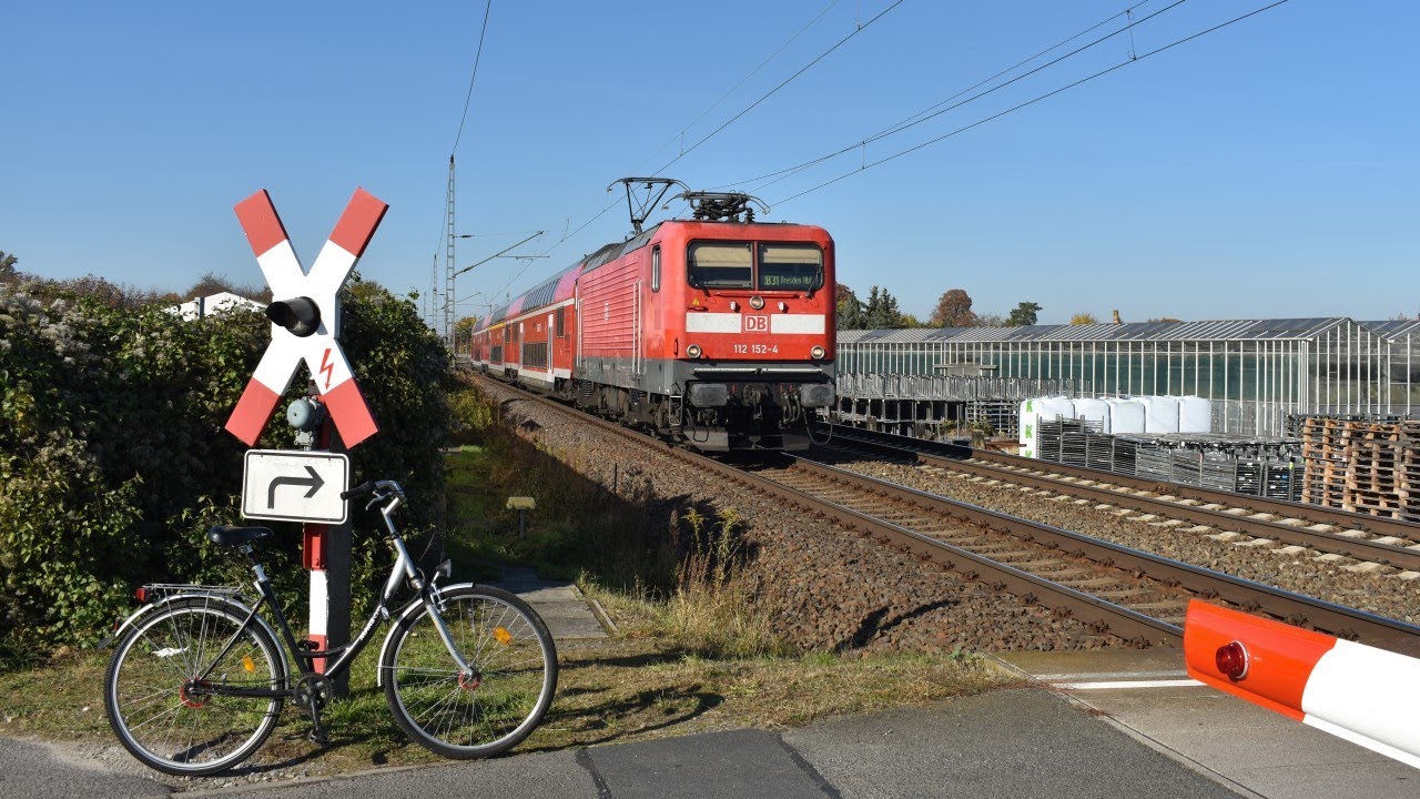 Hier klingelt's noch! WSSB Bahnübergänge mit 112er - Originales DDR Feeling