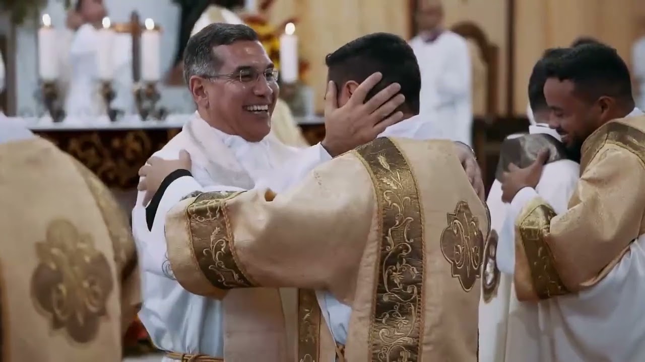 Santa missa solenidade ordenação diaconal Diocese de Osasco Catedral Santos Antôni ao vivo Osasco 