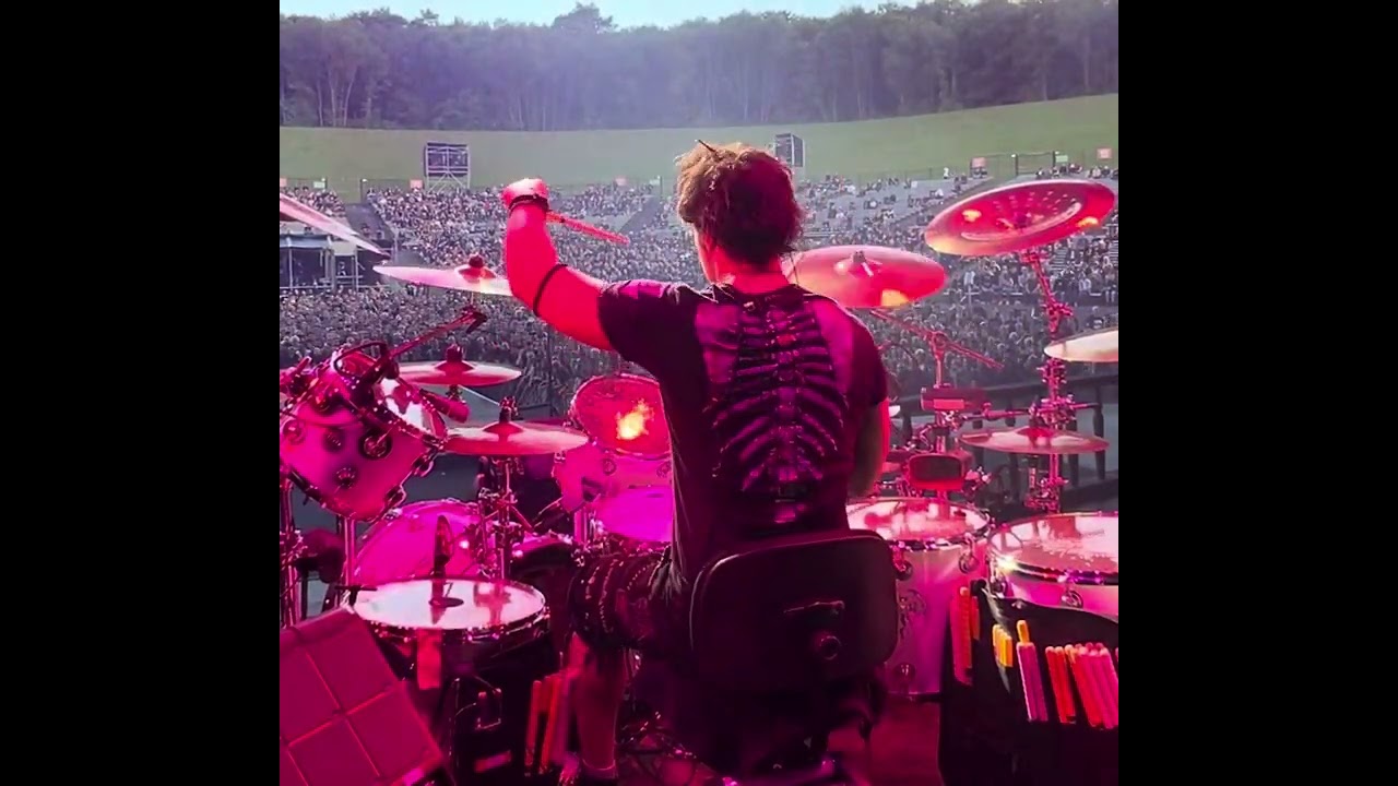 GLEN SOBEL drum solo- France 2024 Alice Cooper