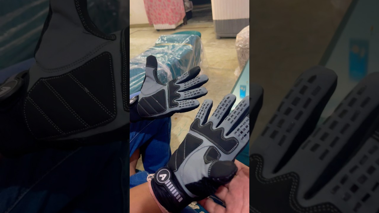Arrowmax riding gloves  under 600