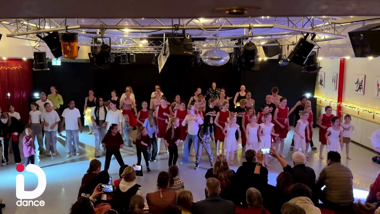 ID Dance Kerstshow 10 - woensdag 17 december 16.30 uur