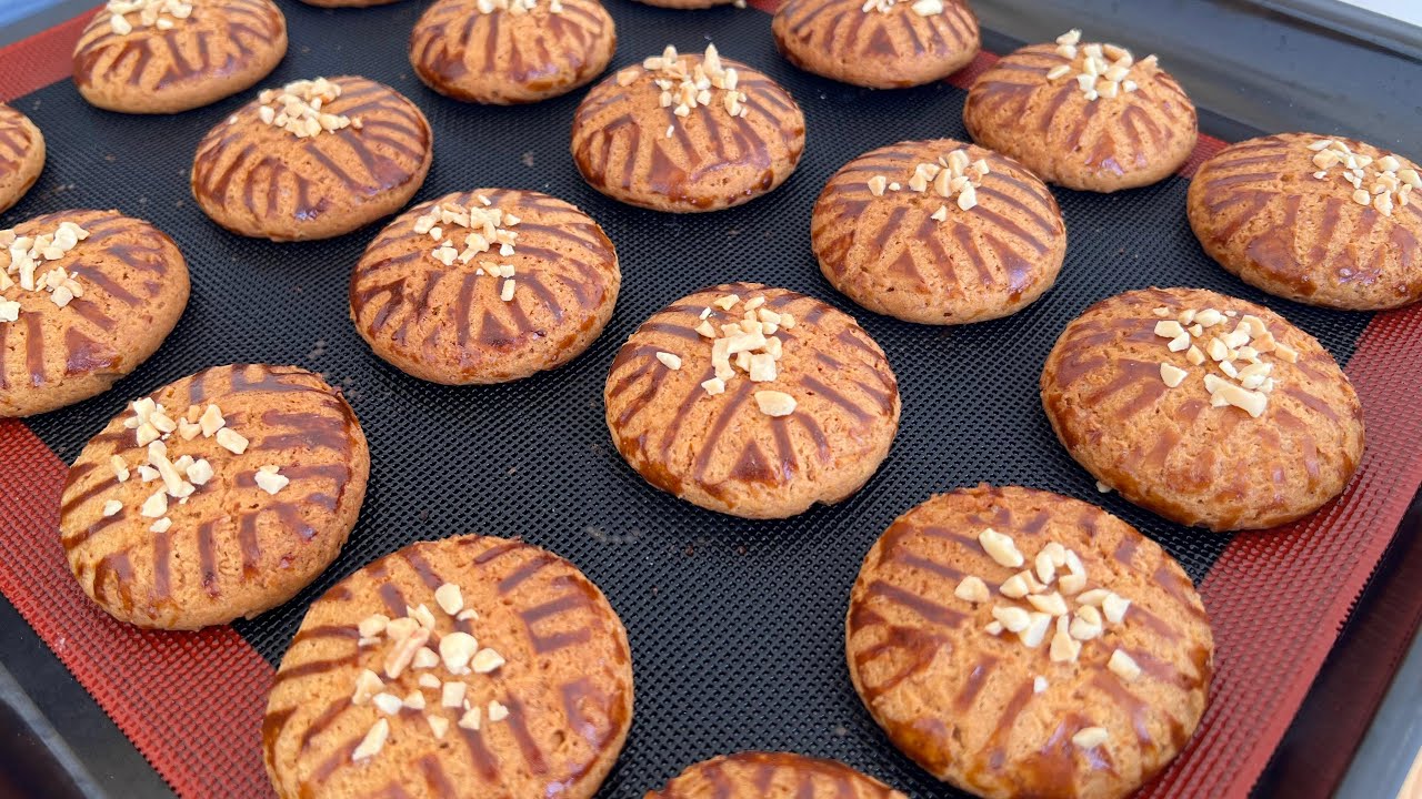 كاليط  بالعسل مع سرالمكون لي غادي اعطية مذاق مميز😋 حضريه لقهوة لعشية وشوفي النتيجة