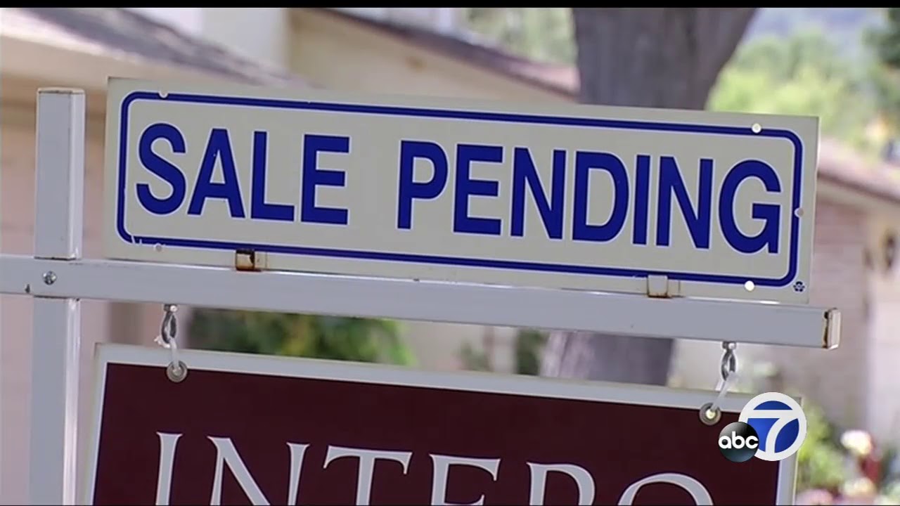 Consumer Catch-up: New home sales, Cyber Monday deals, Giving Tuesday