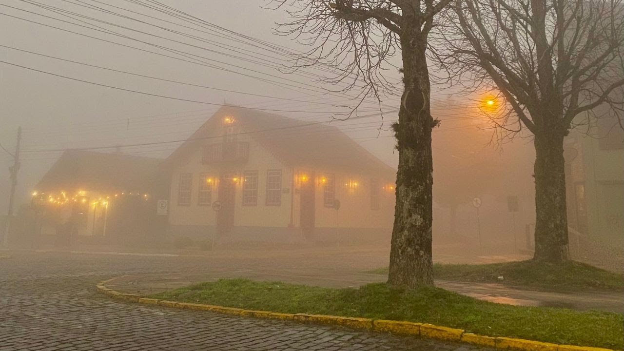 Onde a Neblina Beija as Casas