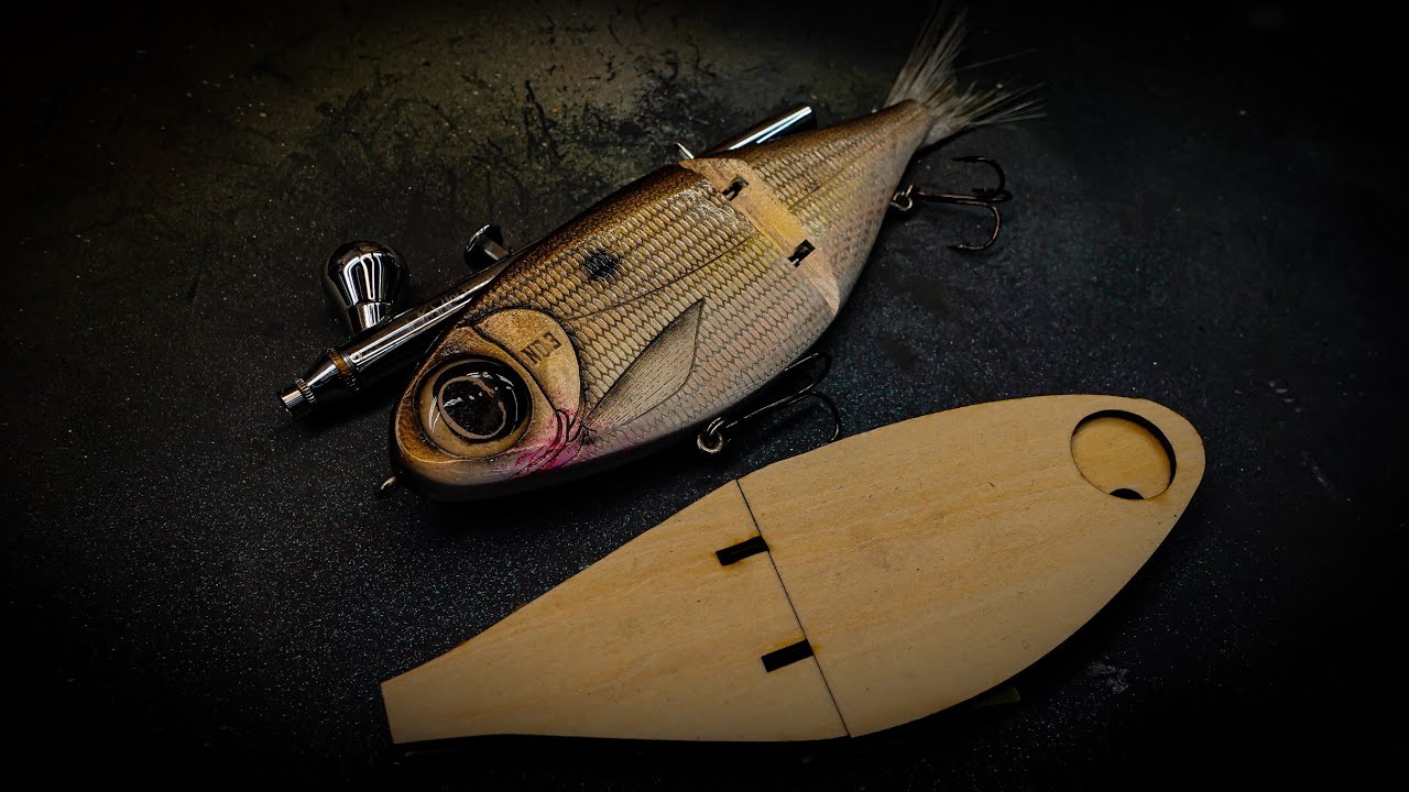 Аэрография рисунка Gizzard Shad на самодельной приманке Glide Bait