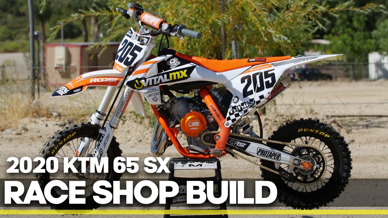Сборка гоночного мотоцикла: KTM 65 SX 2020 года