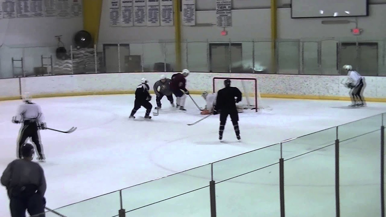 Pittsburgh Penguins Skate At Ice Castle