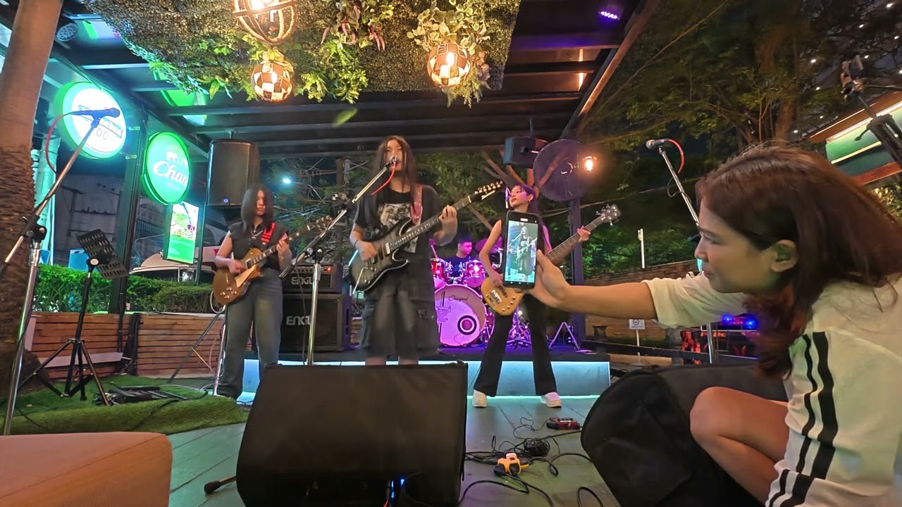 PettyRock Experience Original songs Live at Dicey Reilly Pattaya Jan 16 2026 Raw footage Session 2