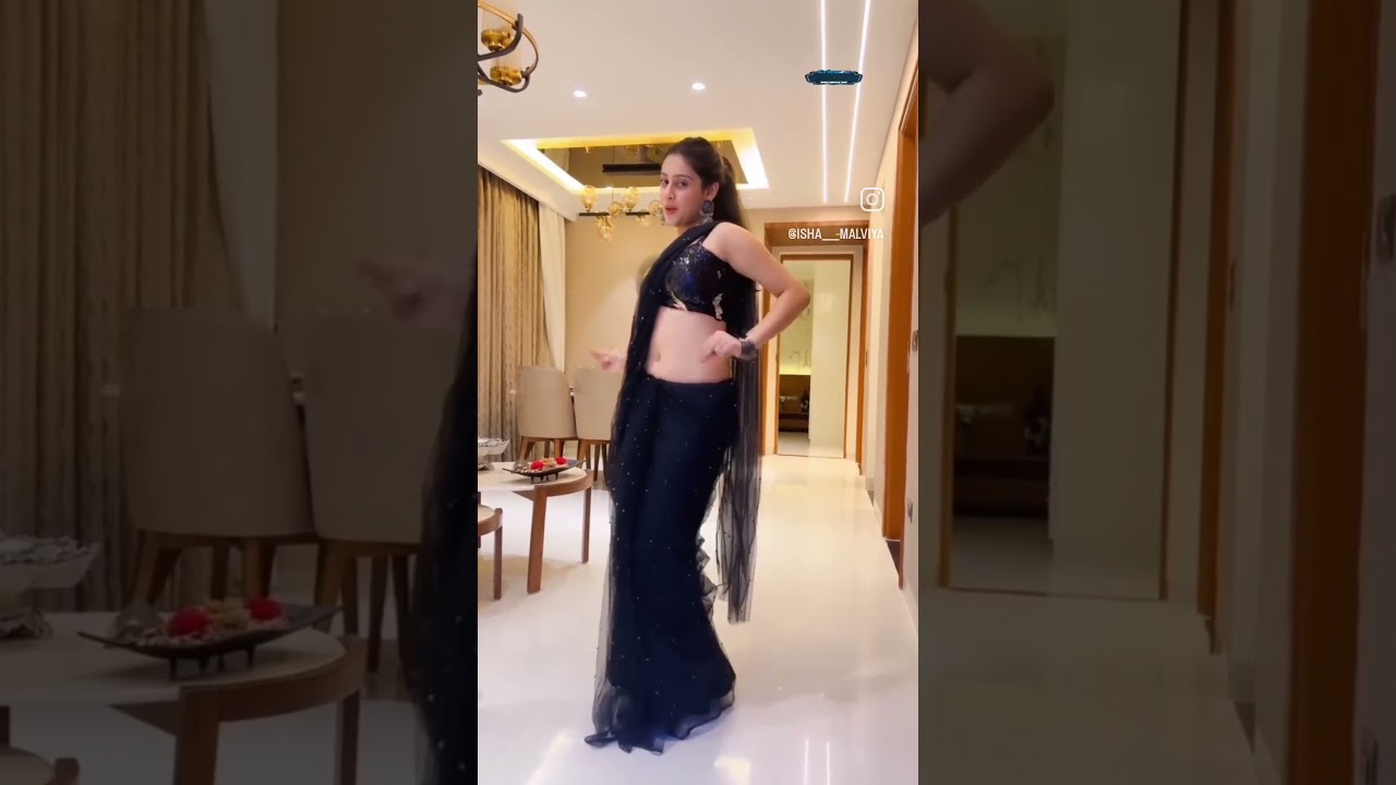 Bigg boss girl isha malviya hot dance