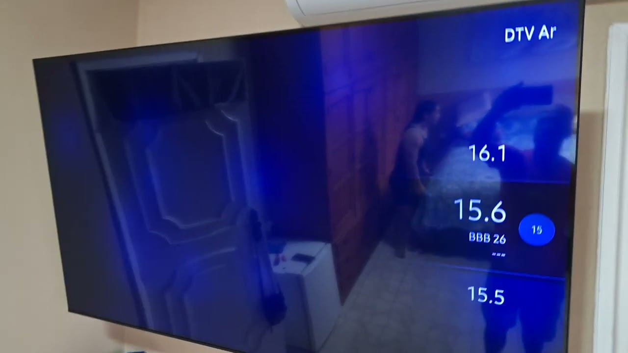 Tv Samsung un75tu8000 com pontos escuros 