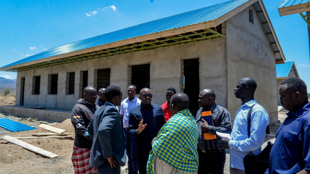 DC JOSHUA NASSARI AOKOA  FEDHA NYINGI ZILIZOTAKA KUPIGWA MRADI WA SHULE MPYA SEKONDARI LEPURKO