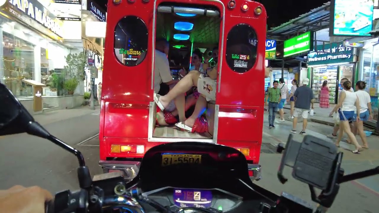 PHUKET THAILAND PATONG RIDE A MOTORBIKE  IN 7:30 PM ENVIRONMENT. DRIVE  TOUR 4K 2025 DJI POCKET 2