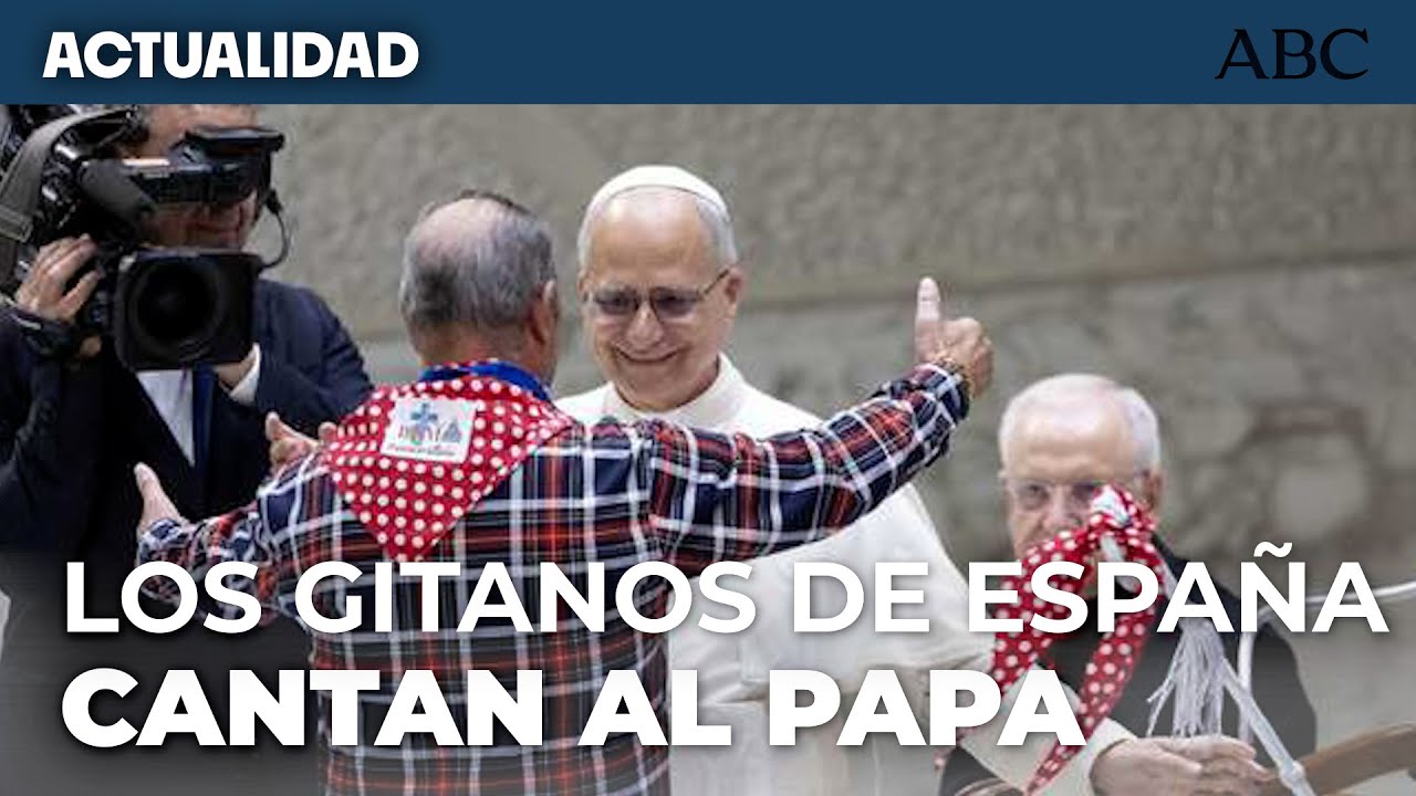 Gitanos españoles emocionan al Papa León XIV con un cante flamenco y un regalo en el Vaticano