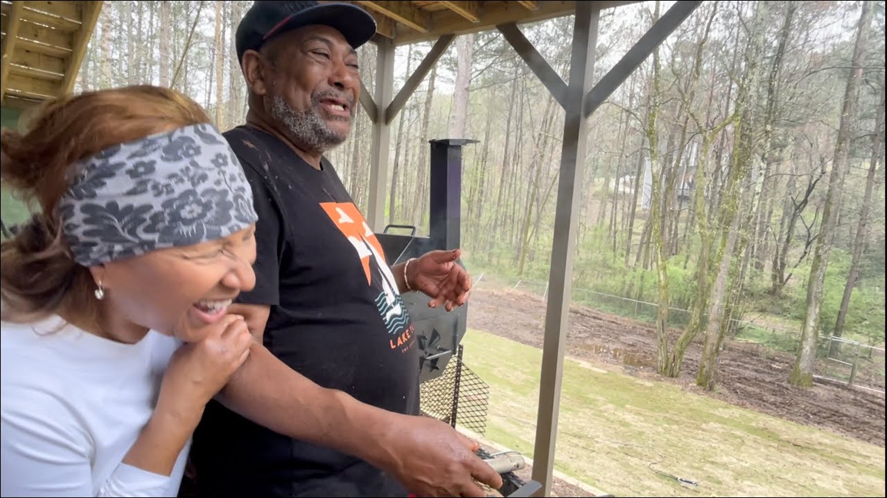 😂 Gissum, Smoked Ribs, Barbecue Sauce, and a good time! 😂