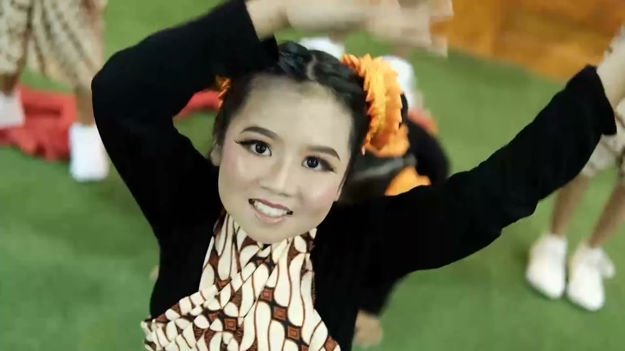 NGLENYER DANCE SDN MOJORANU II KEC. DANDER