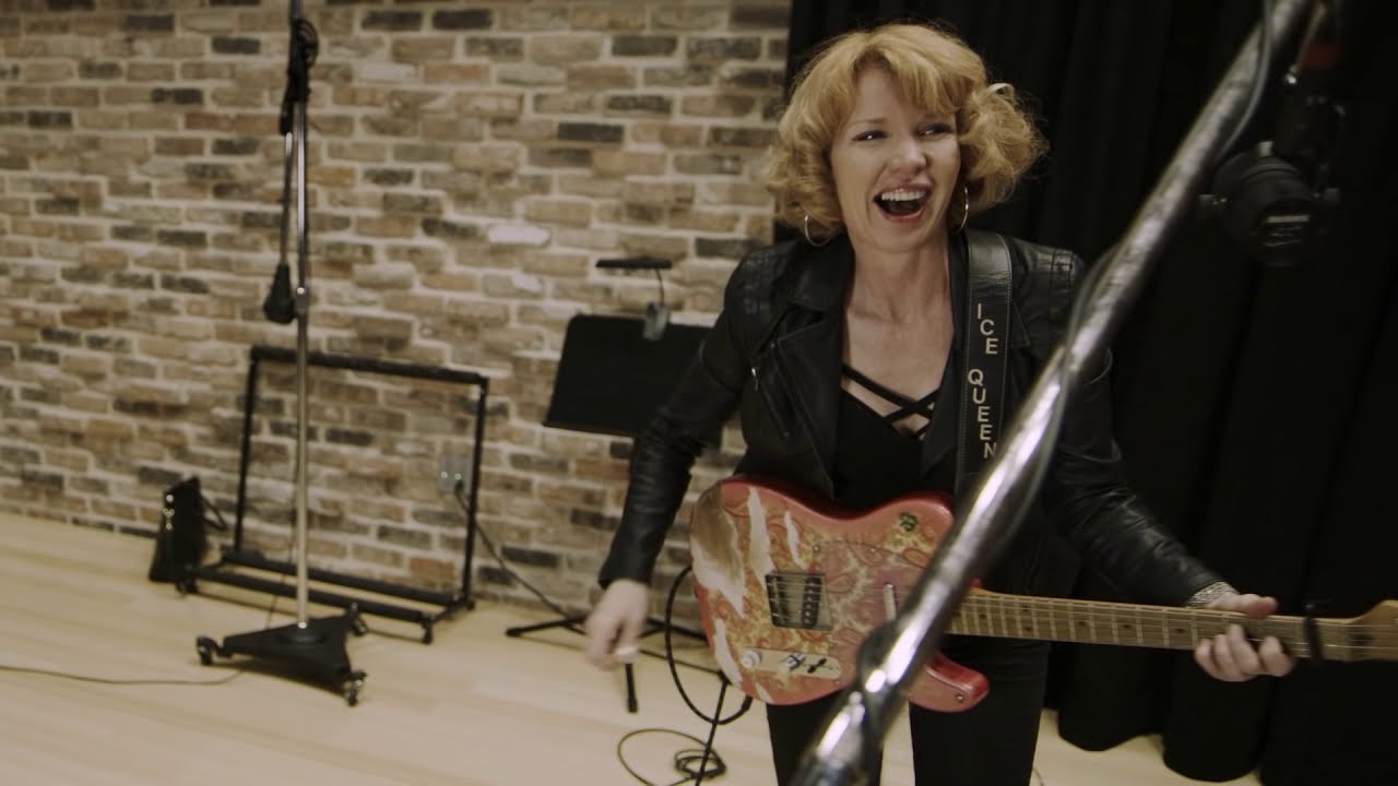 Sue Foley - DON'T MESS WITH THE MESSER (feat Chris 'Whipper' Layton and Mike Flanigin)