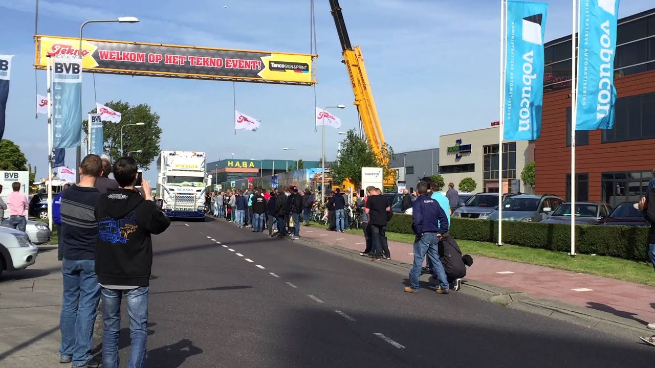 D'Hoine at Tekno 2015