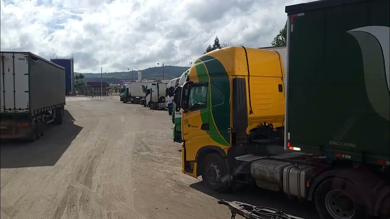 (EP1371) SAINDO DA FÁBRICA DE BISCOITO MONDELEZ EM VITÓRIA DE SANTO ANTÃO PARA MAIS UMA JORNADA 