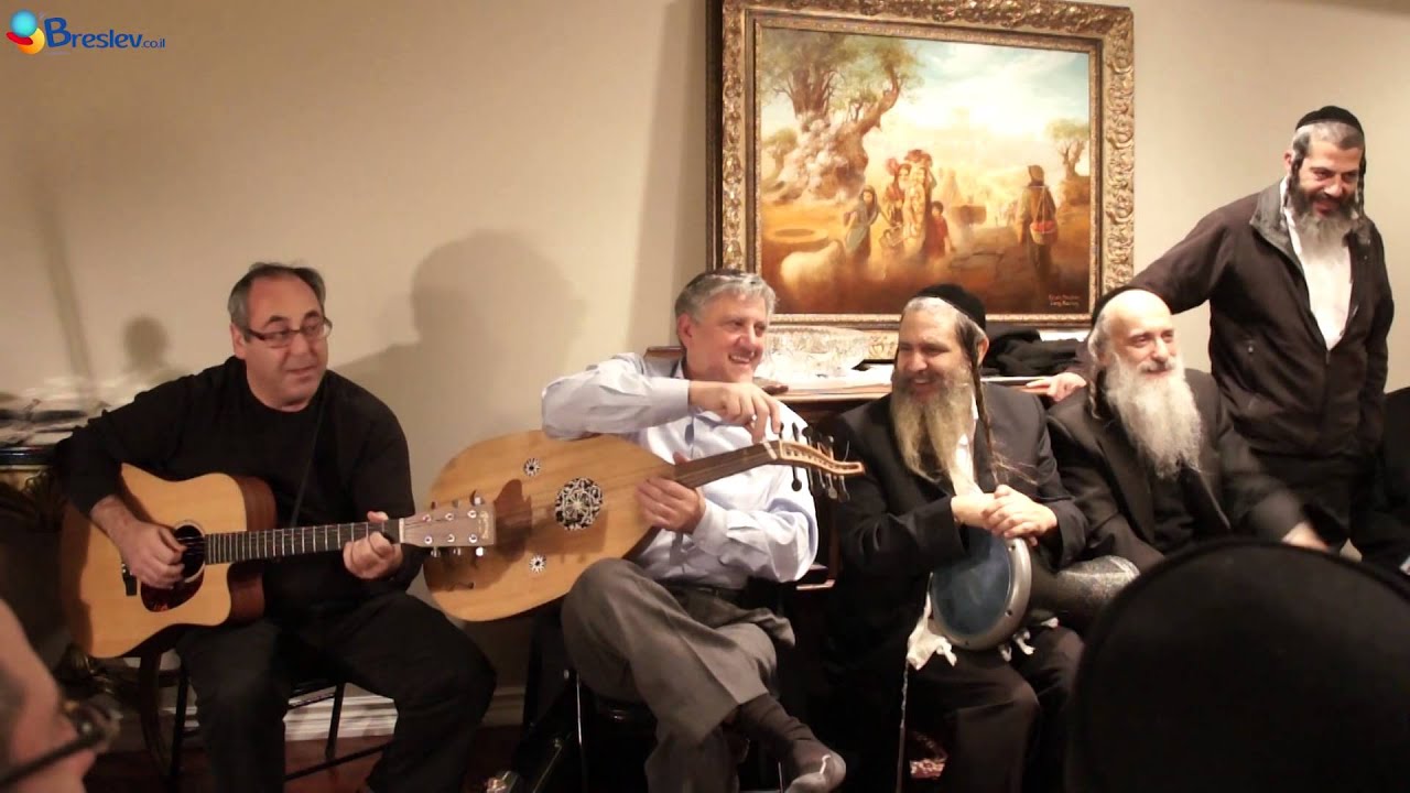 Rav Shalom Arush plays Darbuka