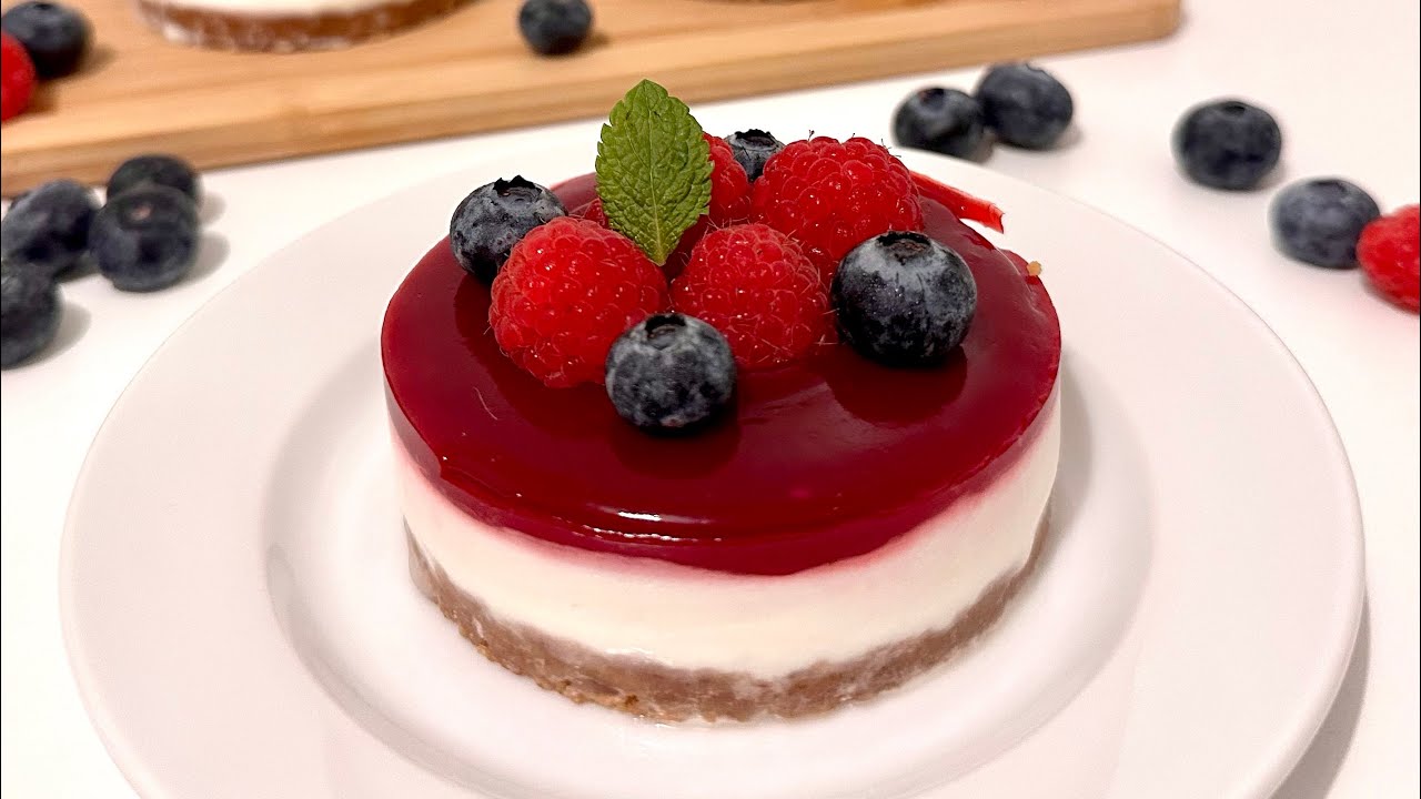 Mini raspberry cheesecakes | Mini cheesecakes à la framboise