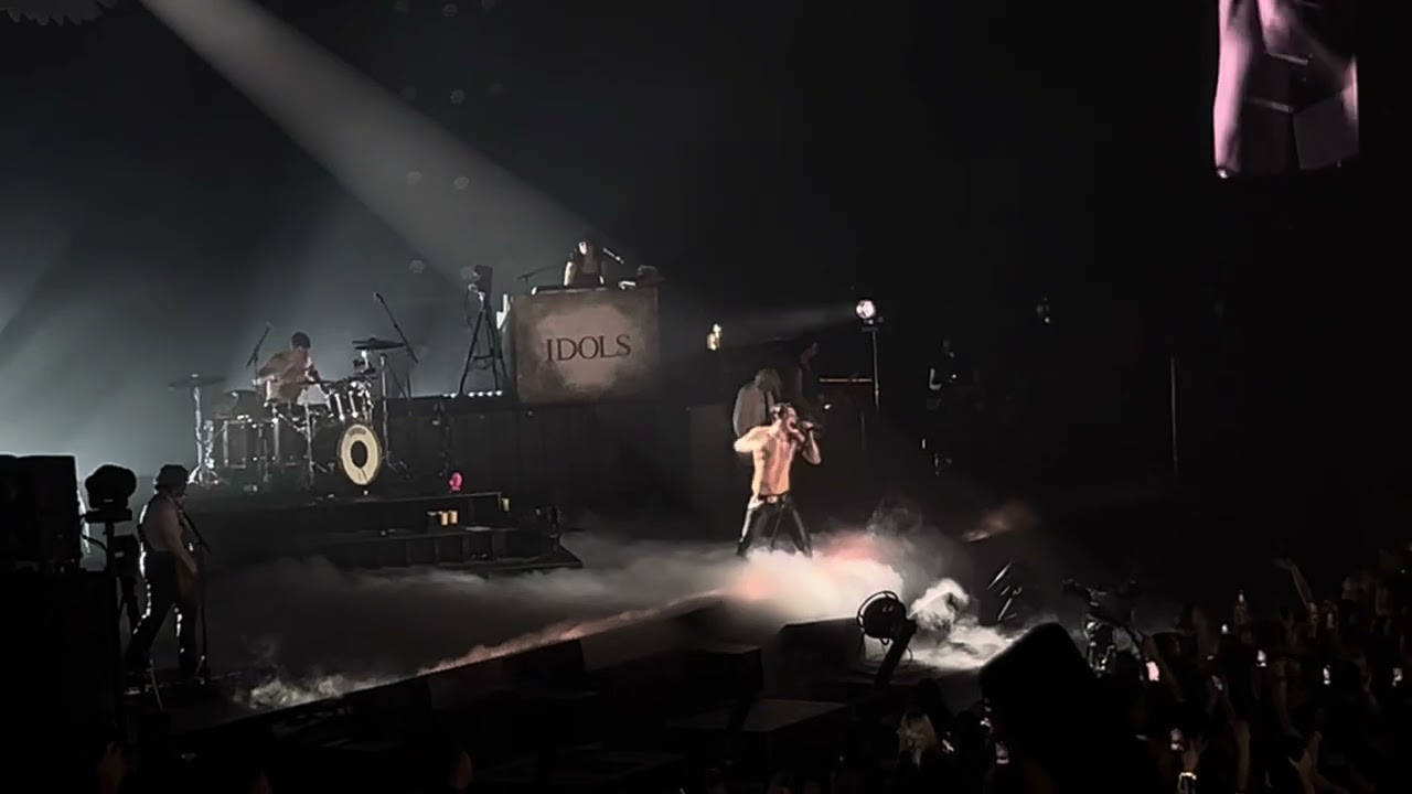 YungBlud Changes (tribute to Ozzy Osbourne) IDOLS TOUR 2025 Vorst Nationaal 