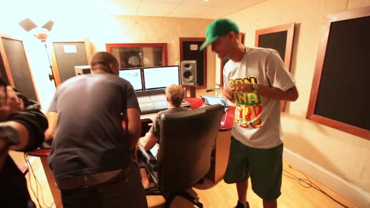 Tumi, Youngsta and Reason @ Red Bull Studio Cape Town