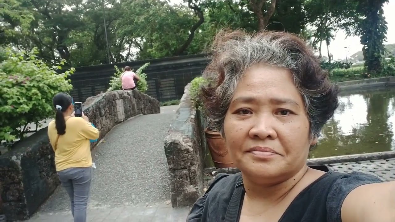 Tour around RIZAL PARK  going to seaside at H&sup2;0 HOTEL #teamohana #eimdailymovement