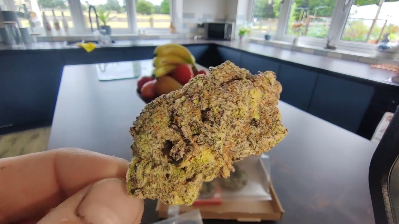 cali weed uk plug opening reaction.